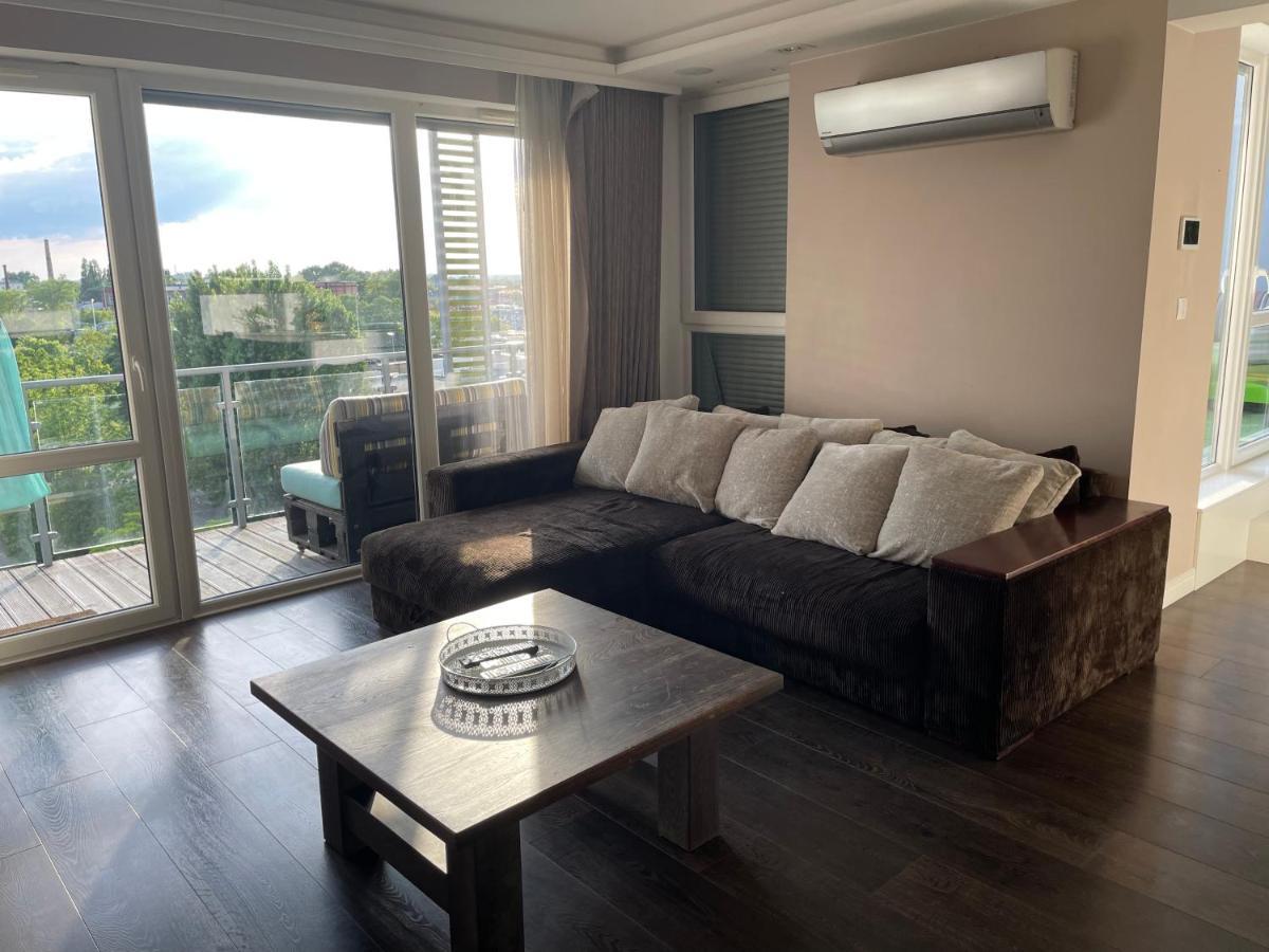 3Bedroom Smarthome Apartment Zielona Gora  Exterior photo