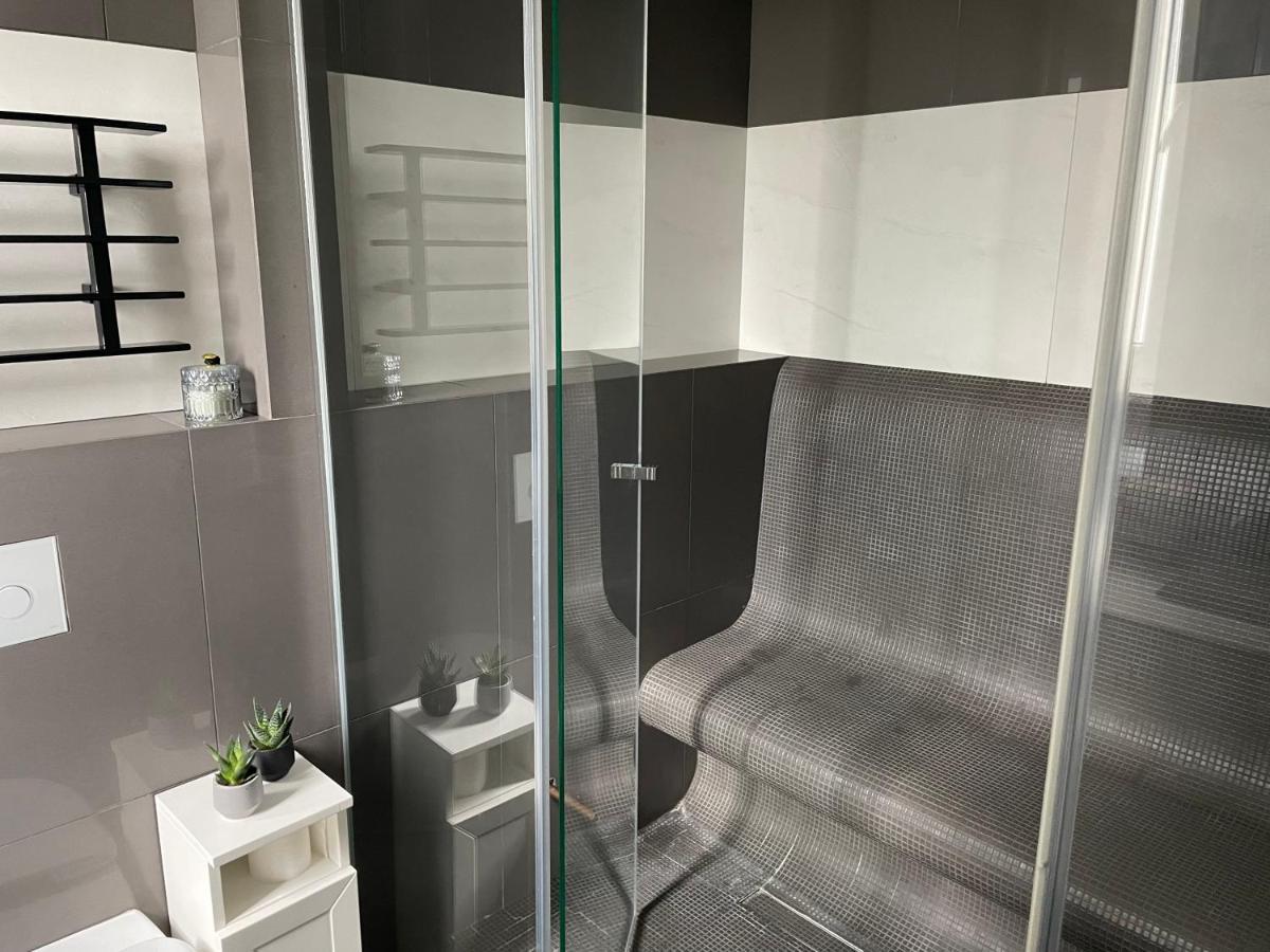 3Bedroom Smarthome Apartment Zielona Gora  Exterior photo