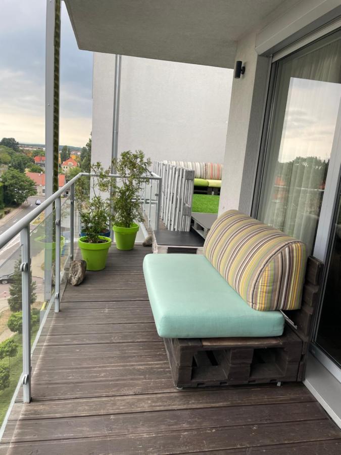 3Bedroom Smarthome Apartment Zielona Gora  Exterior photo