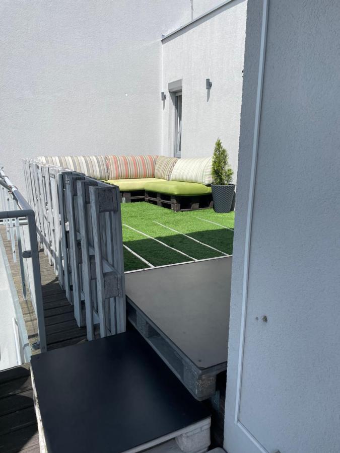 3Bedroom Smarthome Apartment Zielona Gora  Exterior photo